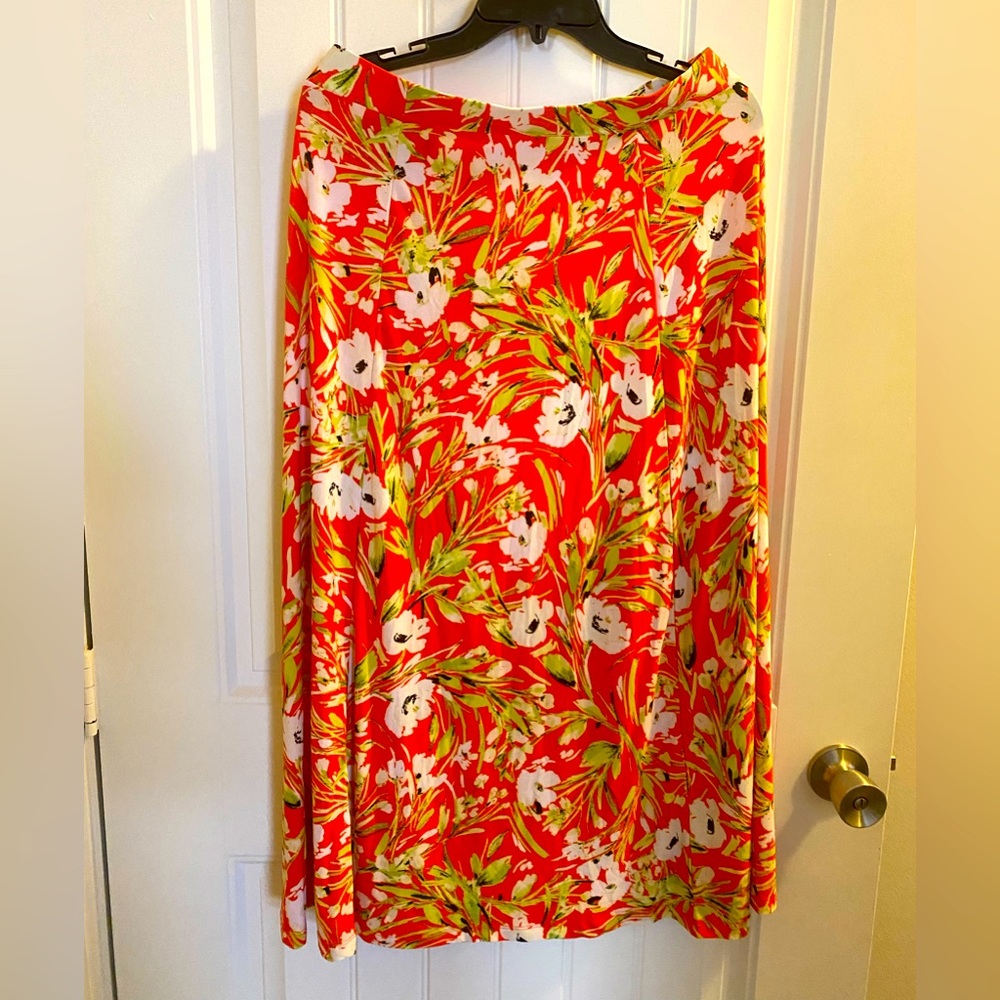 Black Label Skirt Suit, Size Large (NEW)